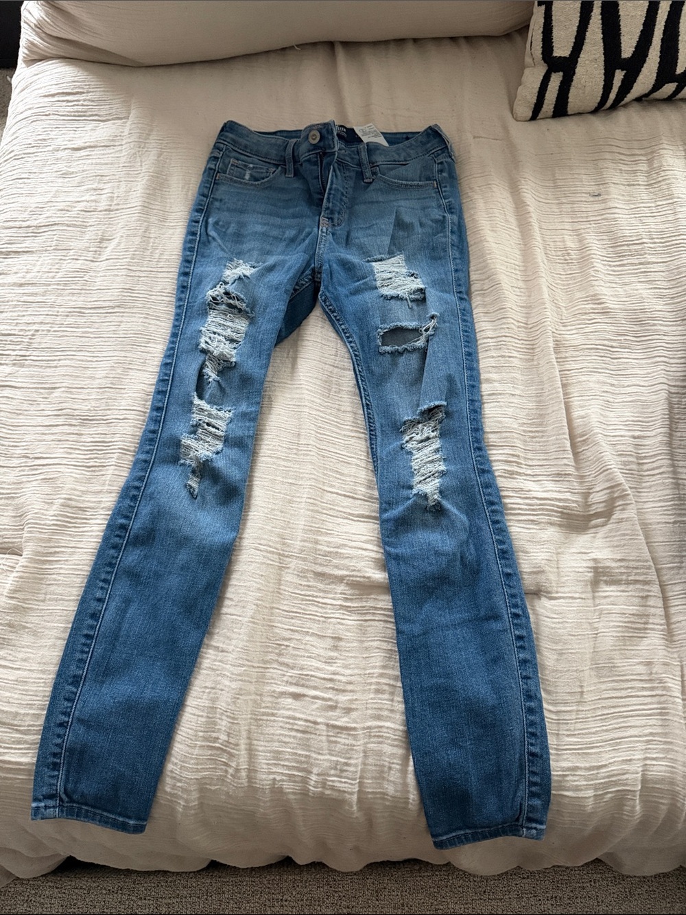 Hollister Women's Distressed Skinny Jeans — Medium Blue Wash